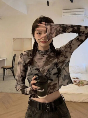 Tie-Dye Long Sleeve Cropped T-Shirt